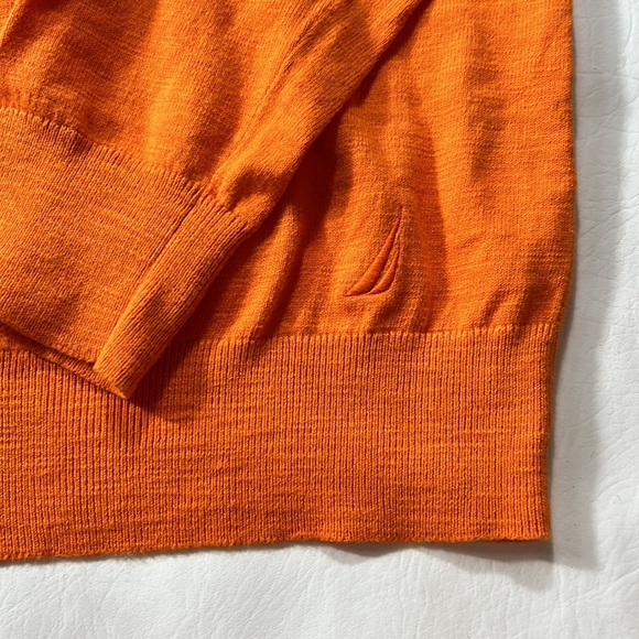 Nautica - Men’s sweater- Size Medium - Picture 2 of 4